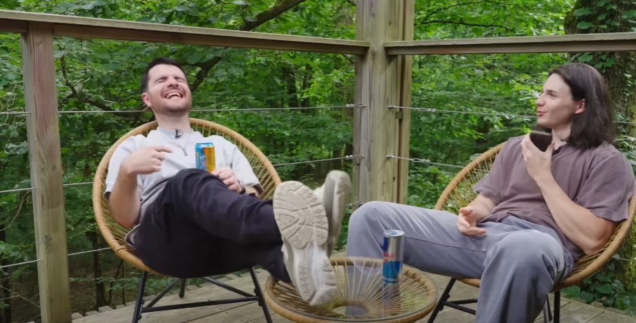 Le youtubeur Amixem sort un titre avec le DJ Petit Biscuit